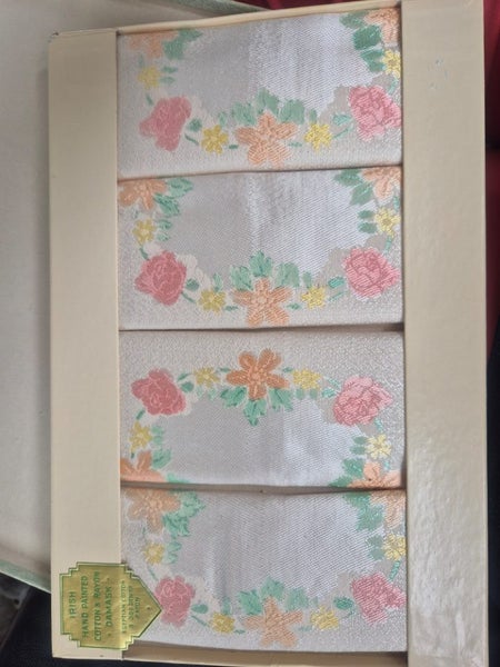 Irish Damask hand painted boxed serviettes Carousel 1