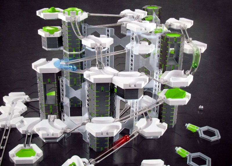 GraviTrax Pro Starter Vertical Carousel 3