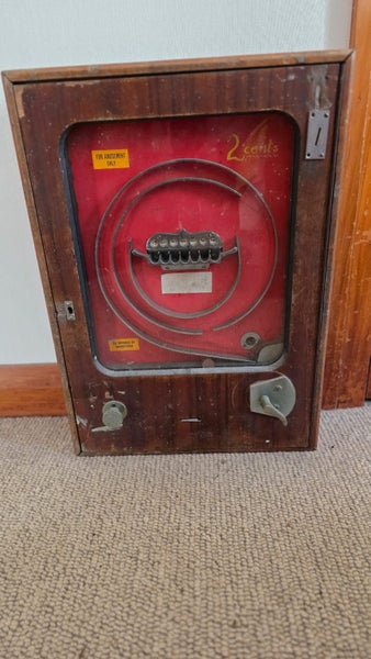 flip ball arcade coin game Carousel 1