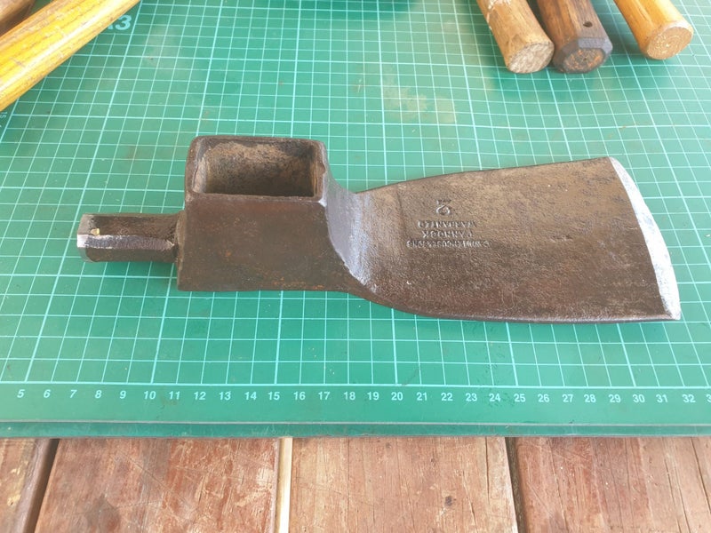 WHITEHOUSE SHIPWRIGHT ADZE No2 Carousel 1