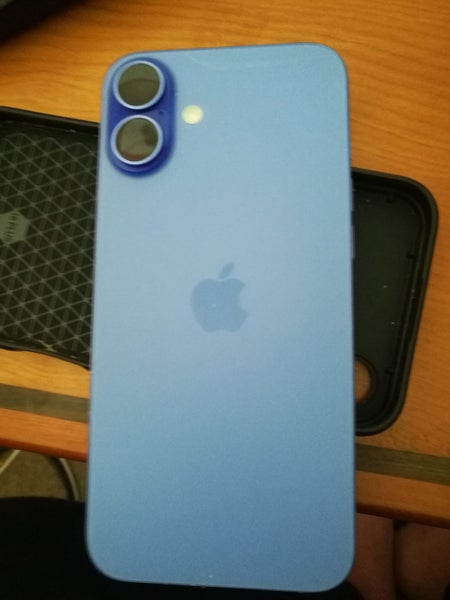 iPhone 16 fours months old very good condition64734427650691111