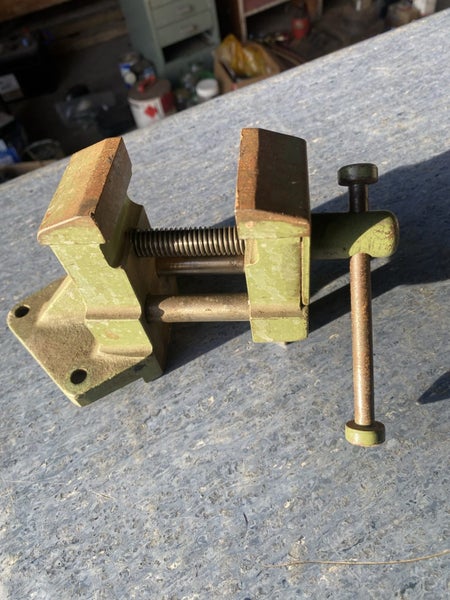 Model Makers Vise Carousel 2