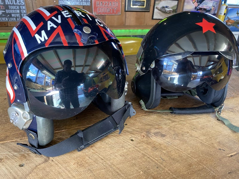 Topgun maverick helmet Carousel 2