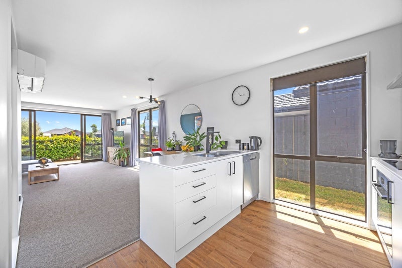 Rolleston, 3 bedrooms64734989799939112