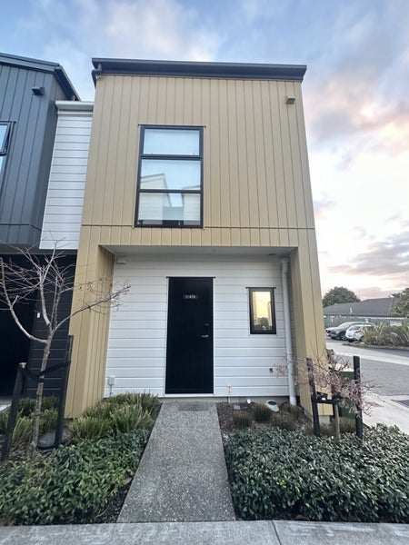 Botany Downs, 2 bedrooms64735388519682110