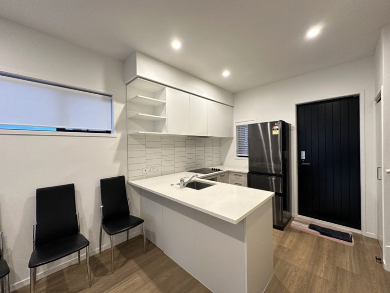 Botany Downs, 2 bedrooms64735388519682111
