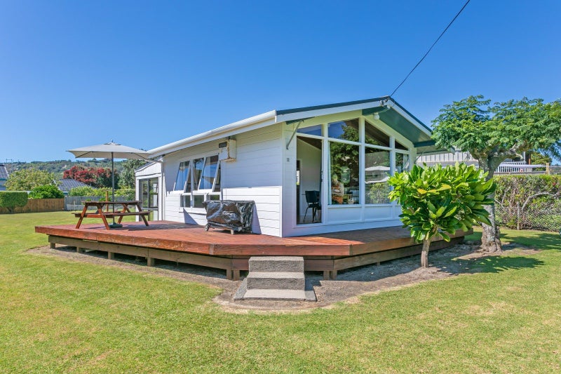 Steps to the Beach, Miles of Family Memories64771855836034112