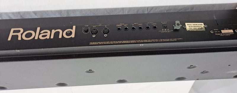 Roland EP-7II Digital Piano (Parts/Repair) (2) Carousel 6