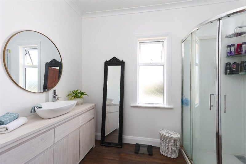 Stoke, 1 bedroom64735887107586112