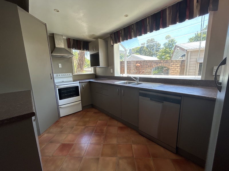 West End, 3 bedrooms64736276190849113