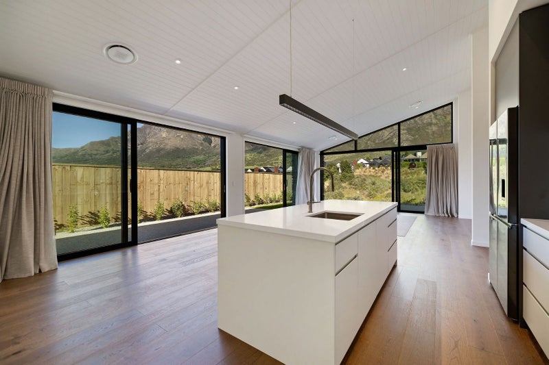 Jacks Point, 4 bedrooms64736175902339112