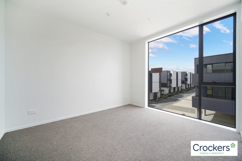 Te Atatu South, 2 bedrooms64736375669505113