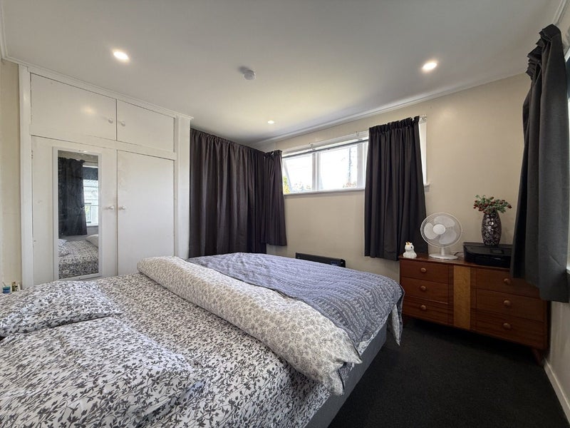 Trentham, 3 bedrooms64736588732931111