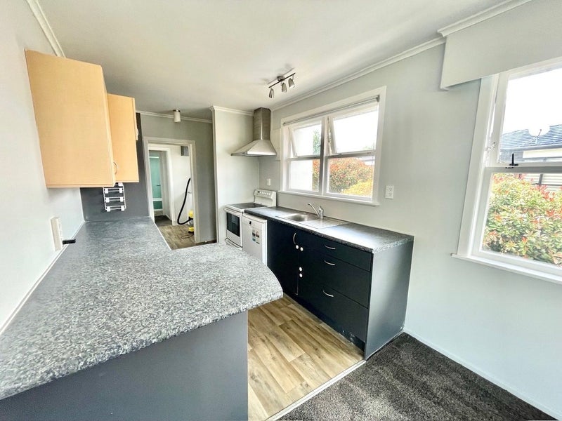 Manurewa, 3 bedrooms64736688411393111