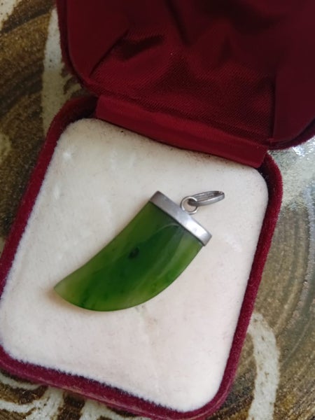 Vintage Silver and Jade tooth Carousel 4