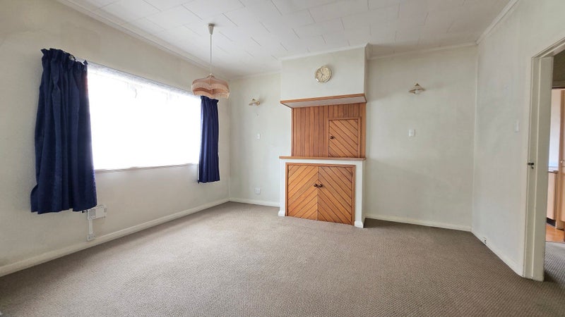 Lower Hutt, 3 bedrooms64736788615297113