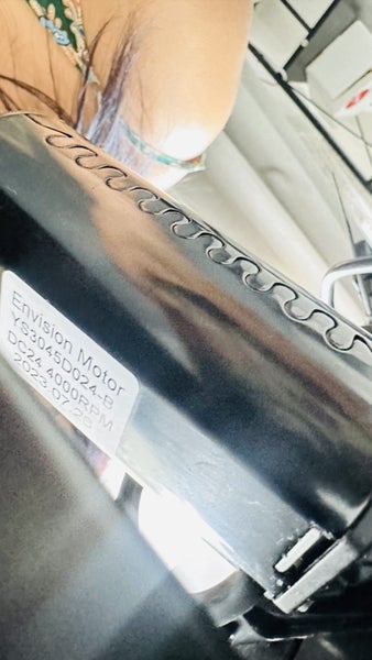 Gorilla Office Electric Sit-Stand Desk Carousel 2