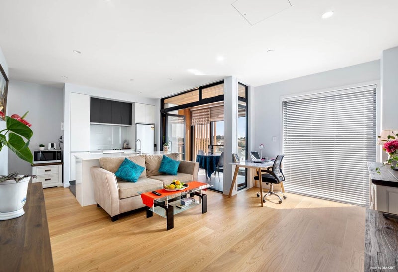 Takapuna, 2 bedrooms64737221543683112