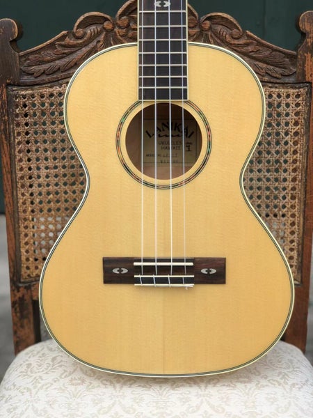 *New* German Brand Lanikai LFM-T Flamed Maple Series Tenor Ukulele Carousel 2