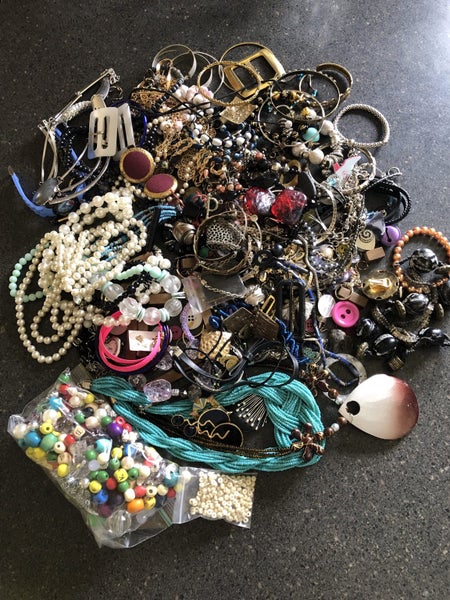 Huge bulk jewellery for wearing and craft 2.4 KG Carousel 1