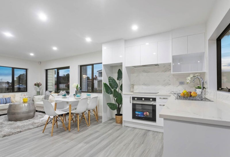 Mangere, 3 bedrooms64737944793345110