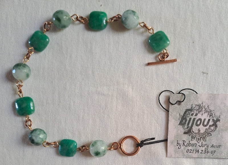 Gemstone Bracelet Carousel 1