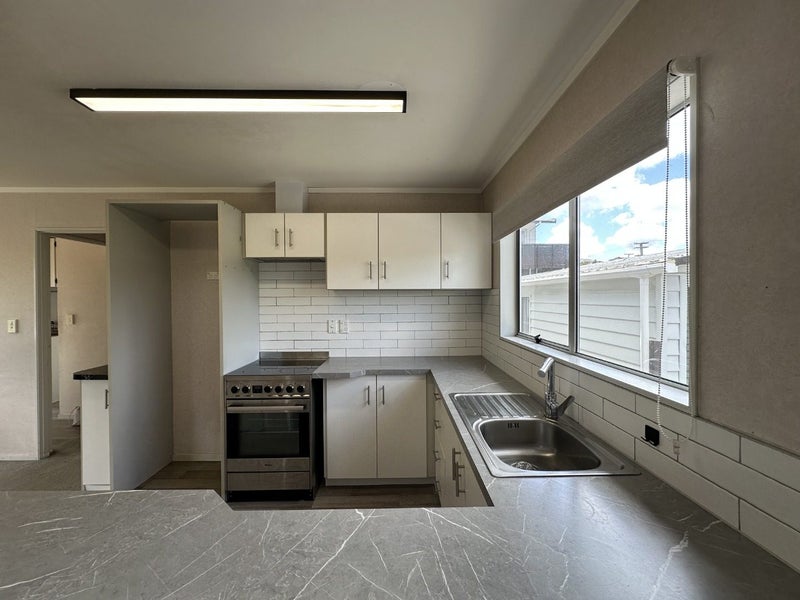 Welcome Bay, 3 bedrooms64738333469058113