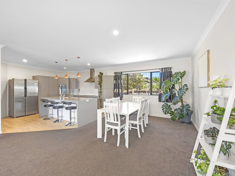 Halswell, 3 bedrooms64738437213570112