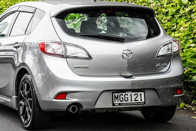 2011 Mazda Axela 20S / 3 Sport 2000cc Tiptronic...64738723227010112