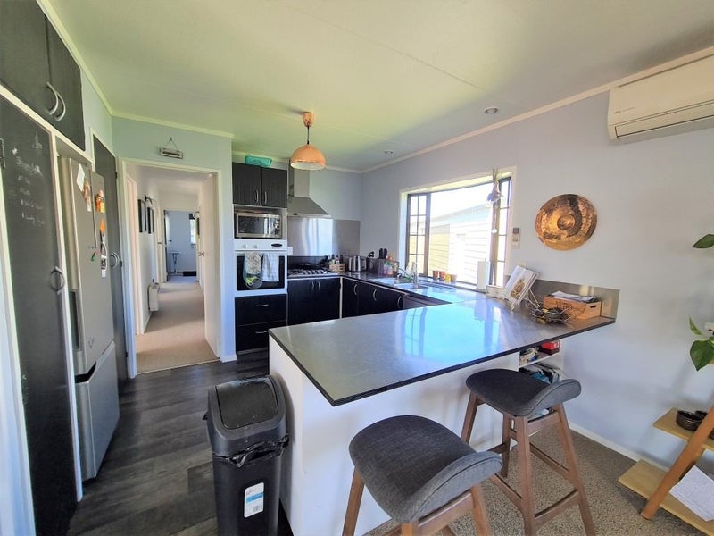 Bell Block, 3 bedrooms64738723373571114