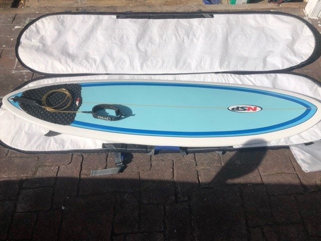 NSP Surfboard & Bag 6' 10'' (as new)64738800408450110