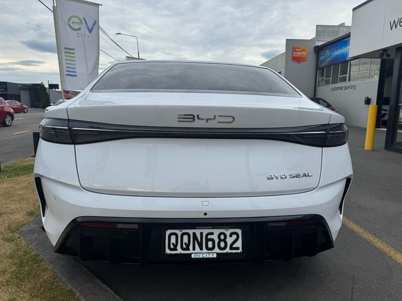 2024 BYD Seal PREMIUM 83KWH/EV64739018742274113