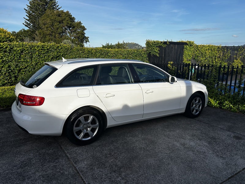 2010 Audi A464739018716419112