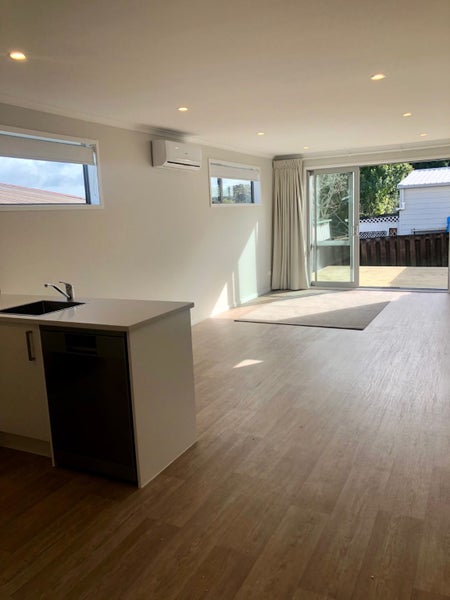 Glenfield, 3 bedrooms64739018809345112