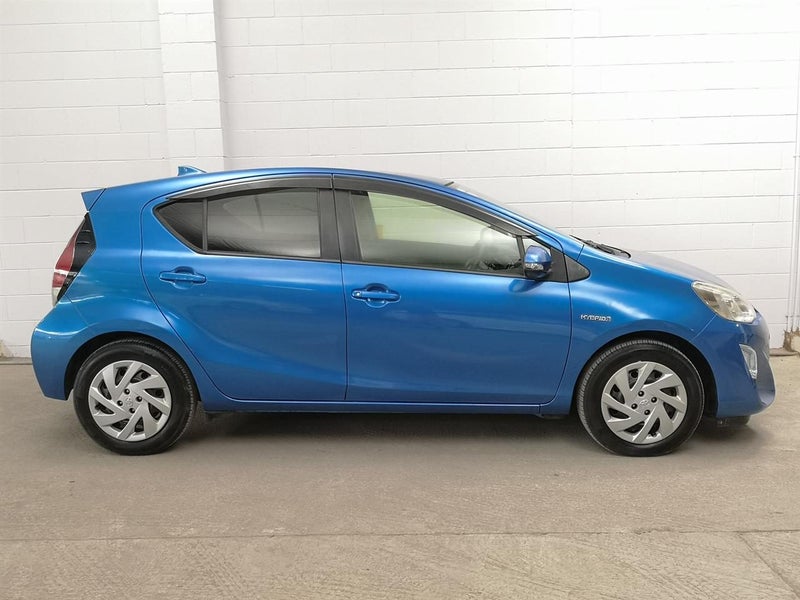 2015 Toyota Aqua All Power window, camchain, ni...64739704770818112