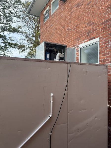 Walk in freezer. 2.4m x 2.4m64739845949186112