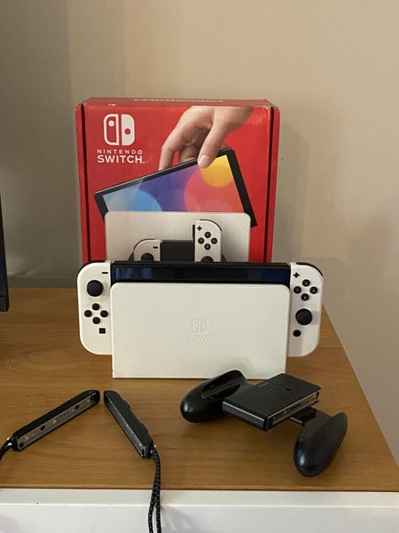 Nintendo Switch OLED64740342539138110