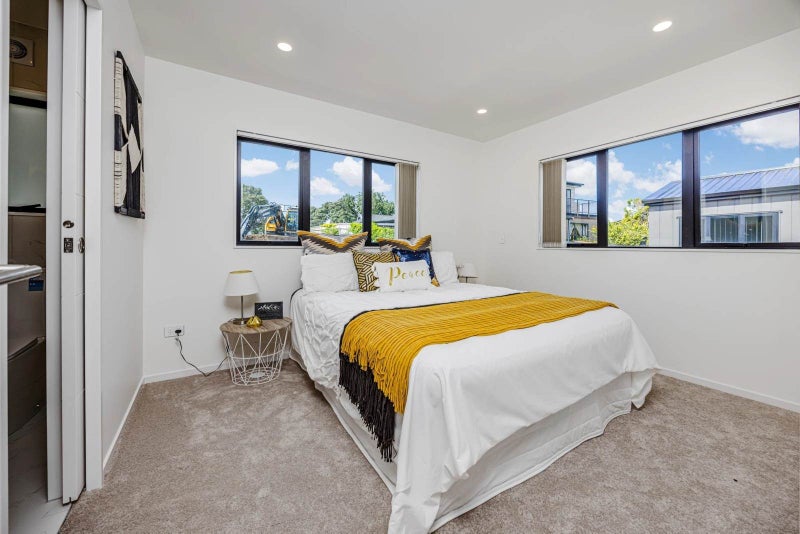 Papatoetoe, 3 bedrooms64741068231043114