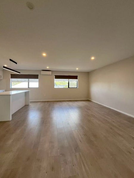 Glen Innes, 4 bedrooms64741555521283112