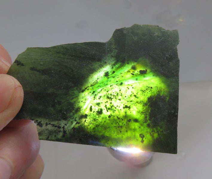 Thin Greenstone Slice Carousel 2