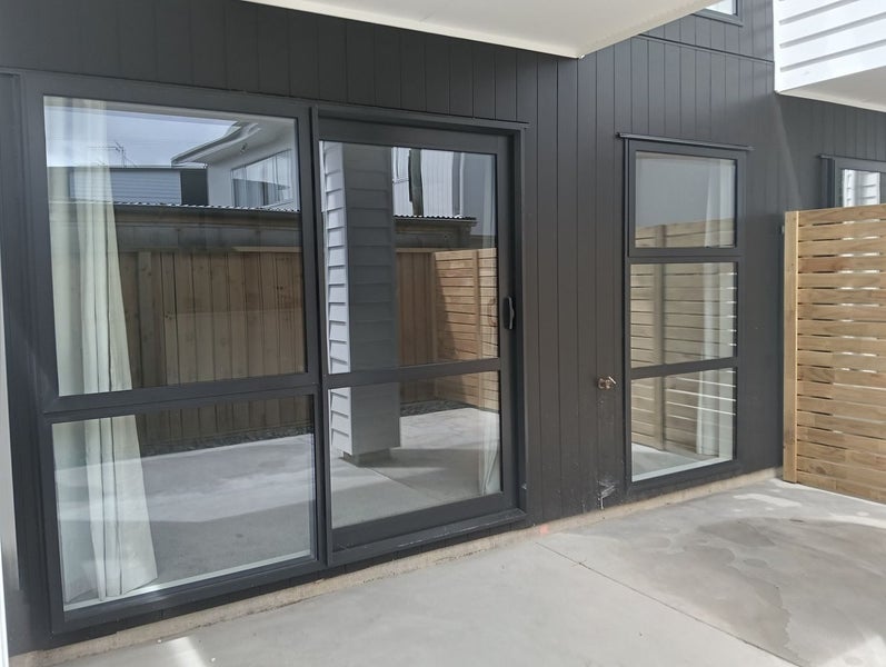 Hamilton East, 3 bedrooms64745035160065112