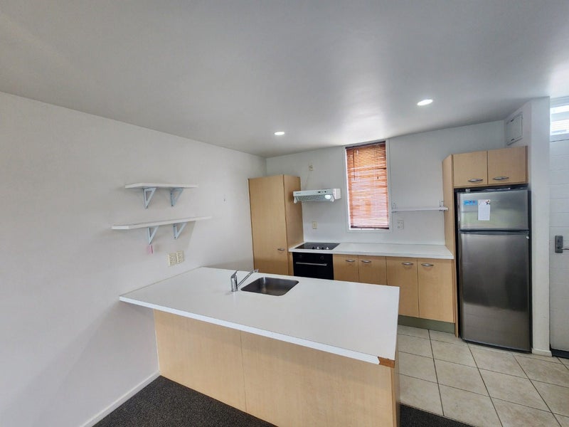 Onehunga, 2 bedrooms64745455809155113