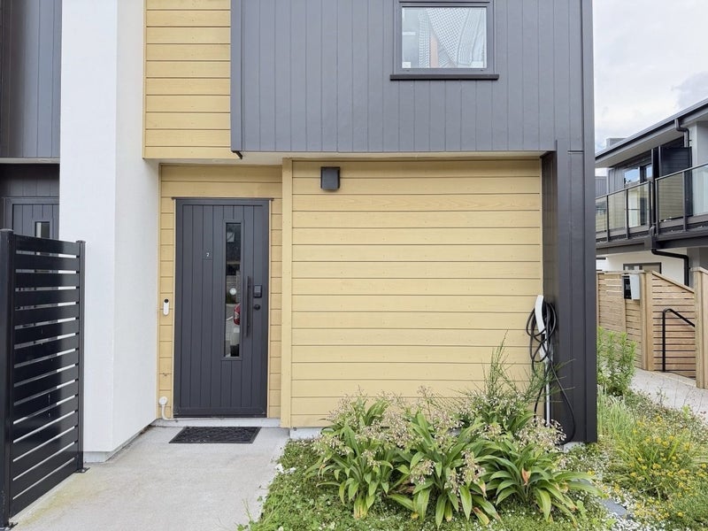 Wainuiomata, 2 bedrooms64745870548995110