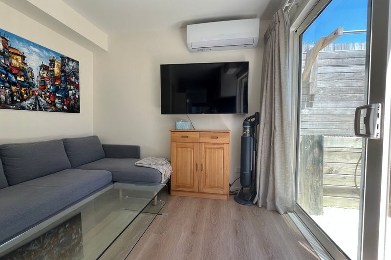 Totara Vale, 2 bedrooms64746094779266110