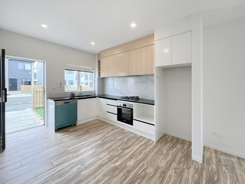 Papakura, 3 bedrooms64746307126657112