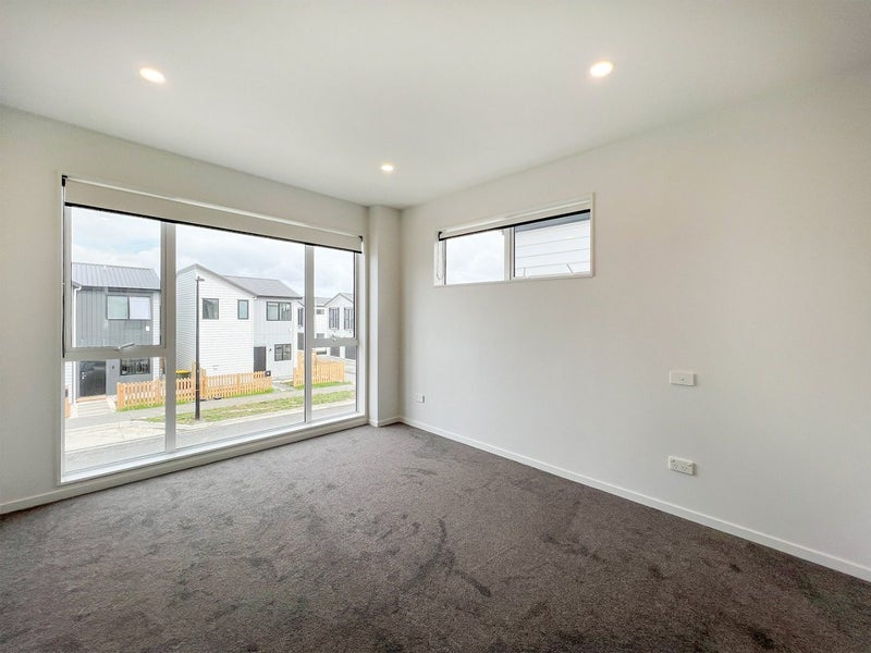 Papakura, 3 bedrooms64746307126657114