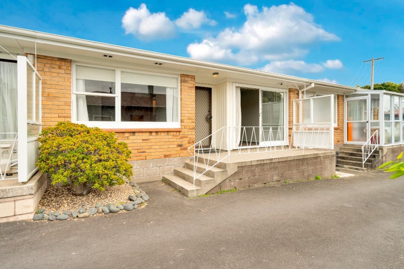 Mount Albert, 2 bedrooms64746406619651111