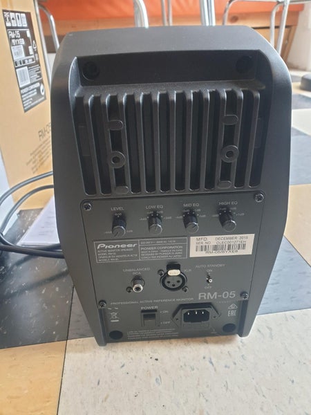 Pioneer RM-05 Studio Monitor used twice Carousel 3