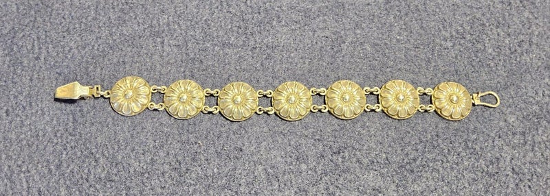 Antique St.Silver Flower bracelet Carousel 1