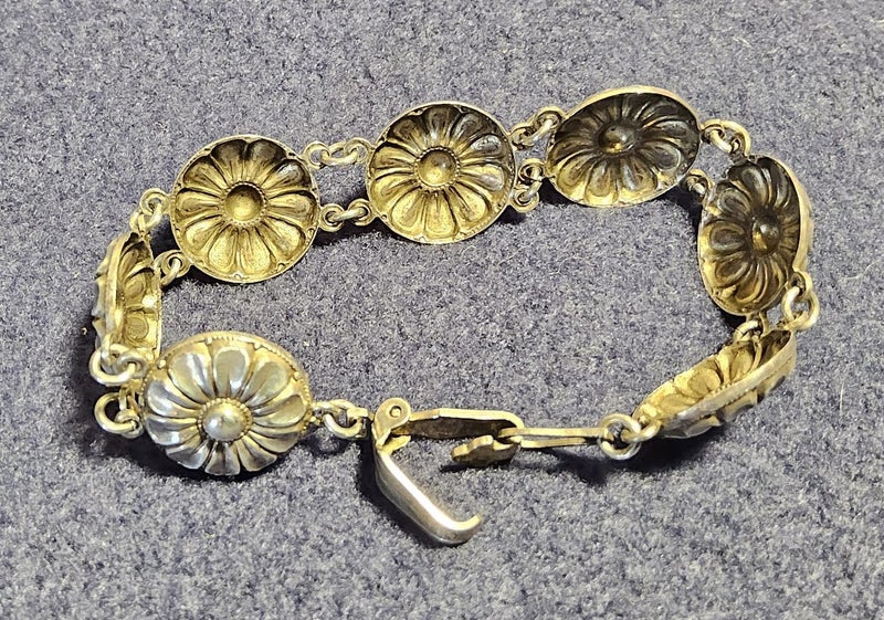 Antique St.Silver Flower bracelet Carousel 2